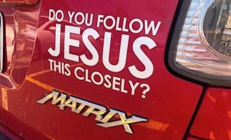 ‘No es una secta’: estalla una guerra santa cuando un juez prohíbe a una madre llevar a su hija a una iglesia cristiana