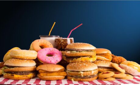 Alimentos ultraprocesados ​​y falta de sueño: Descifrando el vínculo a través de la dieta